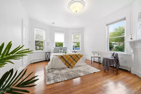 Bedroom - 166 Chestnut St #1, Brookline, MA 02445 photo 1 of 8