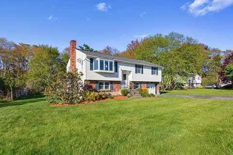 37 Cresthaven Dr, Burlington, MA 01803