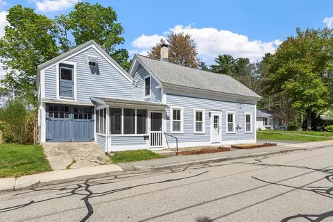 125 Lake Ellis Rd, Athol, MA 01331