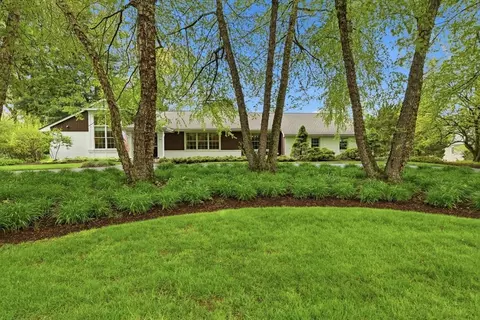 64 Prynnwood Rd, Longmeadow, MA 01106