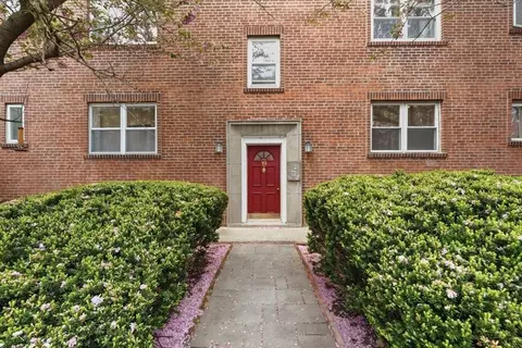 19 Alton Ct #2, Brookline, MA 02446