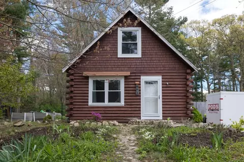 792 Mill St, Marion, MA 02738