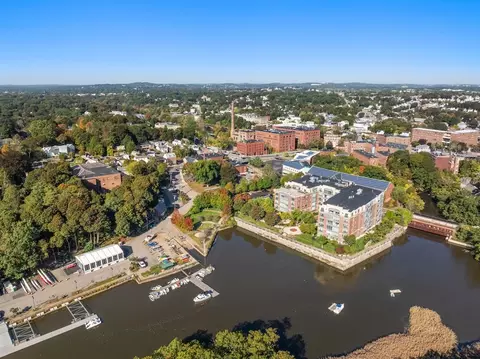 88 Wharf St #607, Milton, MA 02186