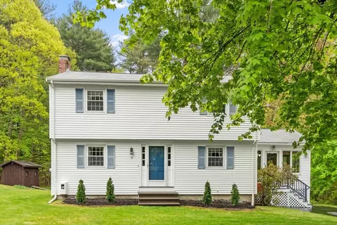 12 Marion Dr, Tewksbury, MA 01876