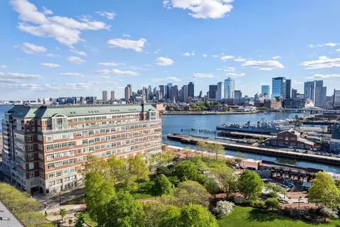 197 Eighth St #PH19, Boston, MA 02129