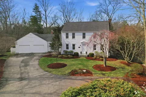 21 Greentree Ln, Newbury, MA 01922