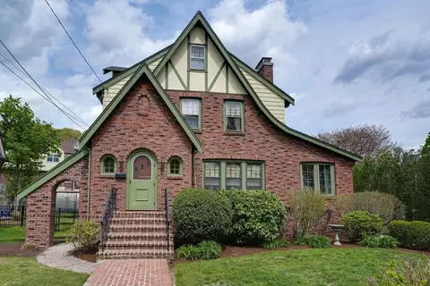11 Venner Rd, Arlington, MA 02476