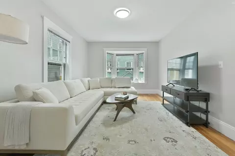 6 Brewer St #2, Cambridge, MA 02138