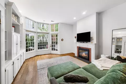 40 Joy St #9, Boston, MA 02114