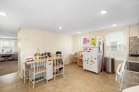 Entry Way - 30 Addison St, Gloucester, MA 01930 photo 1 of 2