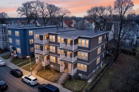 21 Hosmer St, Mattapan, MA 02126