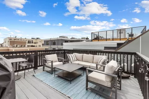 115 B St #4, Boston, MA 02127