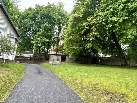 Exterior - 3 Gloucester Rd, Worcester, MA 01607 photo 3 of 5