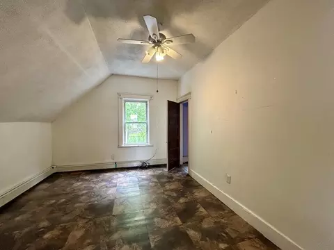 Bedroom - 3 Gloucester Rd, Worcester, MA 01607 photo 2 of 3