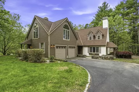 Exterior - 179 South St, Upton, MA 01568 photo 2 of 14