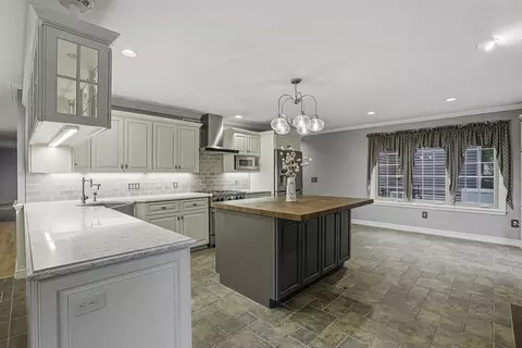Kitchen - 179 South St, Upton, MA 01568 photo 1 of 5