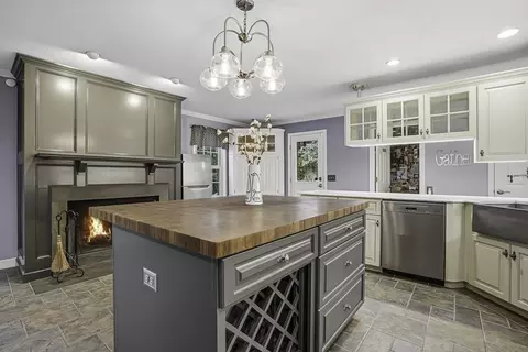 Kitchen - 179 South St, Upton, MA 01568 photo 4 of 5