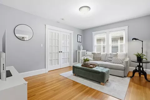 32 Eddy St #3, Waltham, MA 02453