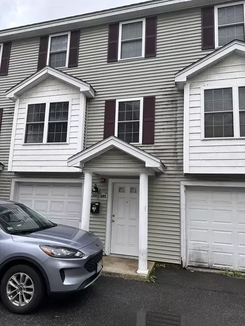 255 School St #B, Lowell, MA 01854