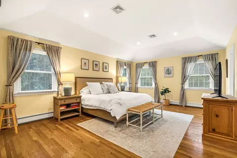 101 Bird St, Needham, MA 02492 photo 19