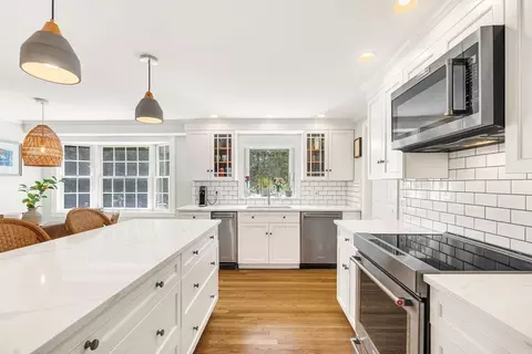 101 Bird St, Needham, MA 02492 photo 11