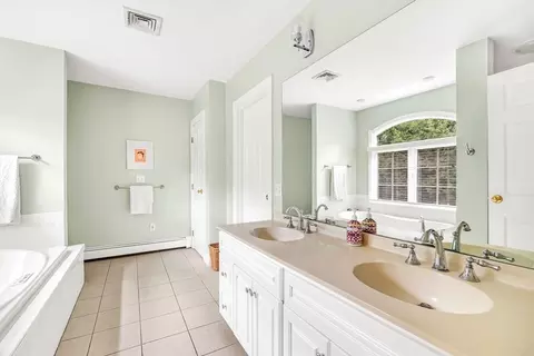 101 Bird St, Needham, MA 02492 photo 22
