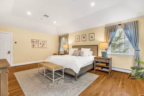 101 Bird St, Needham, MA 02492 photo 21