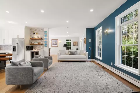 70 Indian Pond Rd, Kingston, MA 02364