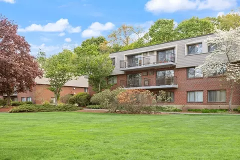 575 Broad St #312, Weymouth, MA 02189