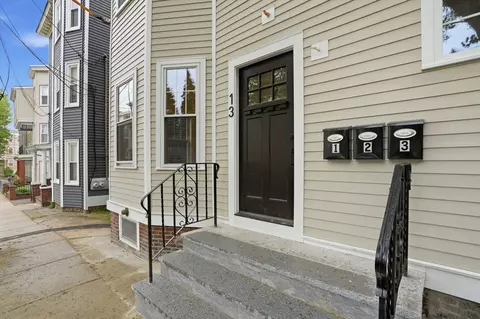 13 Langmaid Ave #3, Somerville, MA 02145