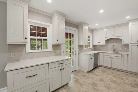 1224 Main St, Dighton, MA 02715 photo 8