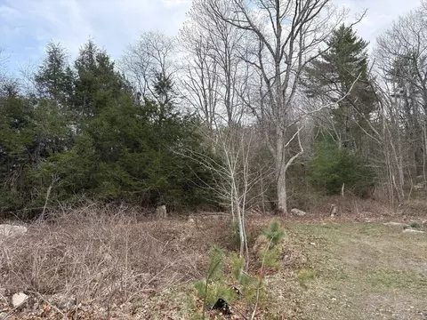 79 Woodman St, Gloucester, MA 01930