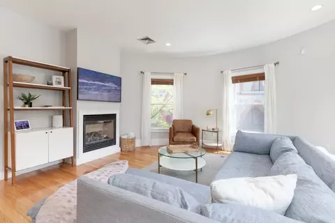 52 Warren #3, Charlestown, MA 02129