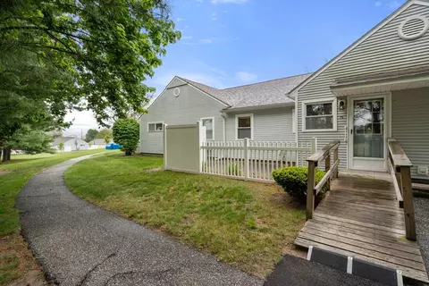 Exterior - 76 Mitchell Dr #76, Chicopee, MA 01022 photo 3 of 8