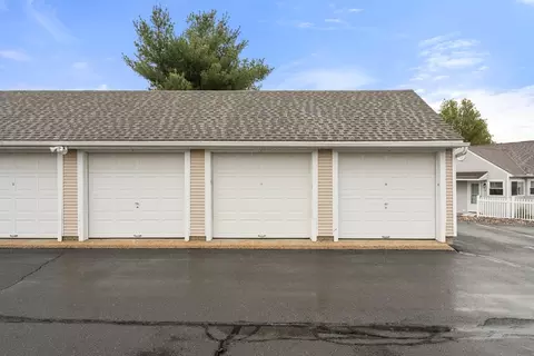 Exterior - 76 Mitchell Dr #76, Chicopee, MA 01022 photo 6 of 8