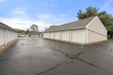 Exterior - 76 Mitchell Dr #76, Chicopee, MA 01022 photo 5 of 8