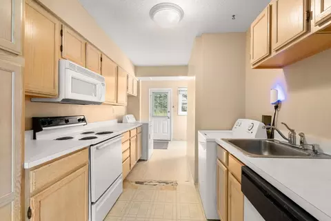 Other - 76 Mitchell Dr #76, Chicopee, MA 01022 photo 3 of 6