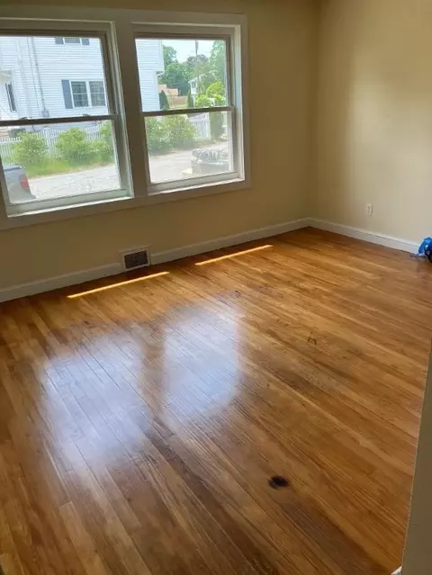 Living - 16 Newhill Rd, Methuen, MA 01844 photo 2 of 2