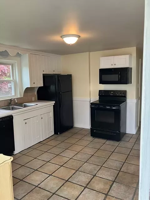 Kitchen - 16 Newhill Rd, Methuen, MA 01844 photo 1 of 1