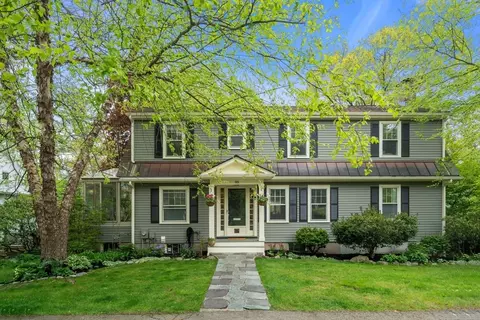 98 Brook St, Wellesley, MA 02482