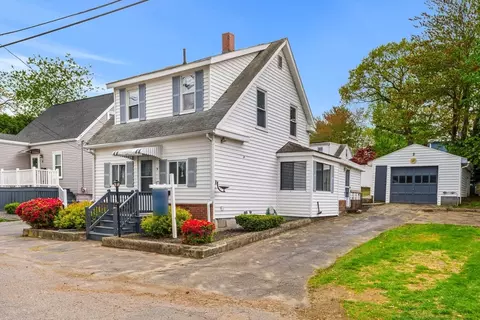 9 Cleveland Ave, Saugus, MA 01906