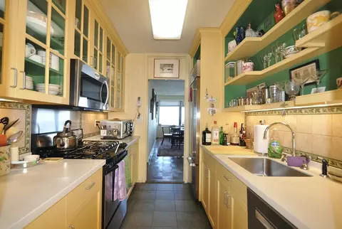 Kitchen - 65 E India Row #PHF, Boston, MA 02110 photo 2 of 2