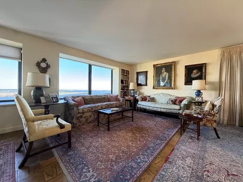 Living - 65 E India Row #PHF, Boston, MA 02110 photo 1 of 2