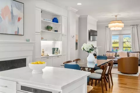 2 Lexington St, Boston, MA 02129