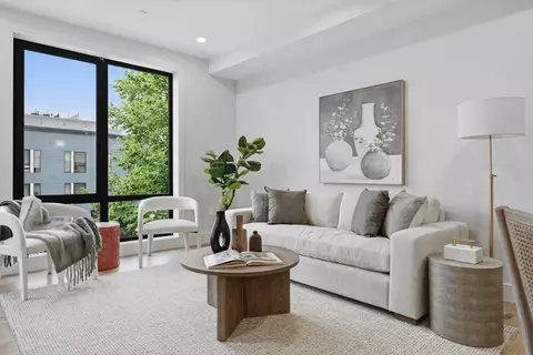 118 B St #305, Boston, MA 02127