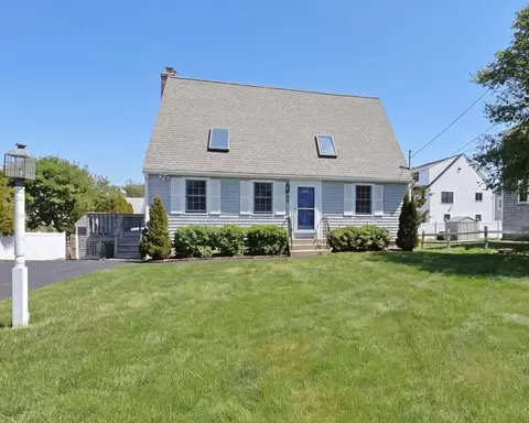 45 Almy Ave, Sandwich, MA 02563