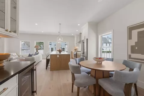 326 Lowell St #1, Somerville, MA 02145