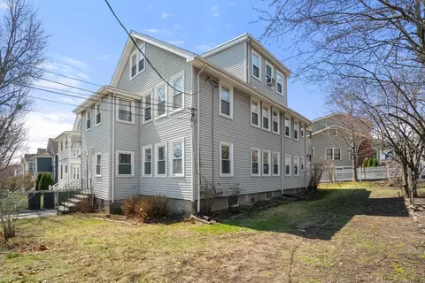 204 School St, Watertown, MA 02472
