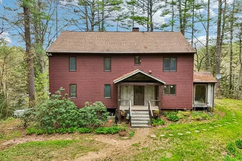 157 Robinson Rd, Oakham, MA 01068