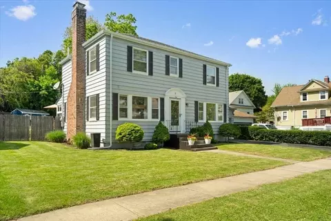 Exterior - 4 Van St, Worcester, MA 01602 photo 3 of 7